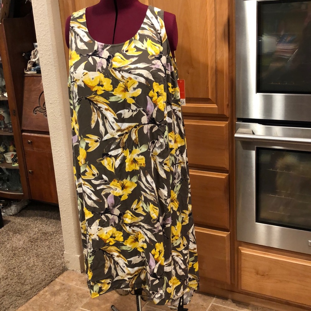 NWT Evri High-Low printed Midi dress - Picture 2 of 5